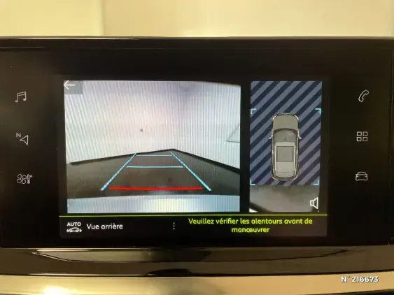 PEUGEOT 2008 II - voiture d'occasion - Photo 14