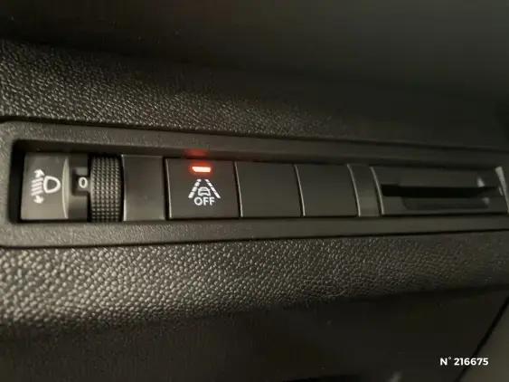 PEUGEOT 3008 II - voiture d'occasion - Photo 15