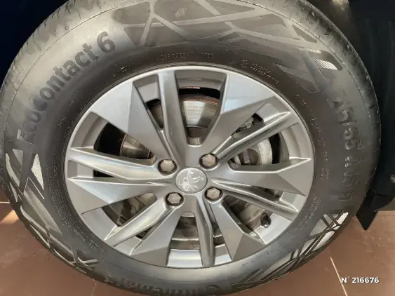 PEUGEOT 2008 II - voiture d'occasion - Photo 8