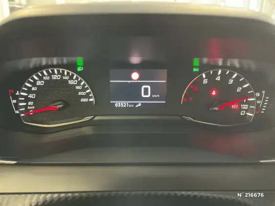 PEUGEOT 2008 II - voiture d'occasion - Photo 12