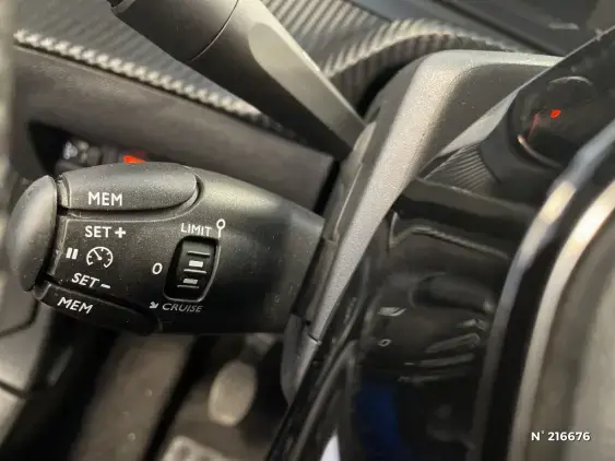 PEUGEOT 2008 II - voiture d'occasion - Photo 27