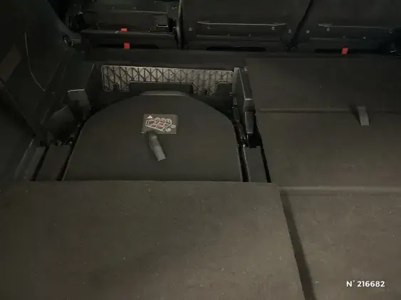 PEUGEOT 5008 II - voiture d'occasion - Photo 22