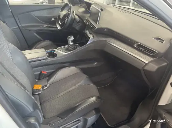 PEUGEOT 5008 II - voiture d'occasion - Photo 9