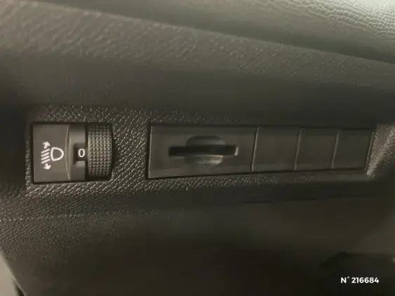 PEUGEOT 308 III - voiture d'occasion - Photo 15