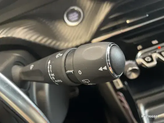 PEUGEOT 208 BUSINESS R II - voiture d'occasion - Photo 32