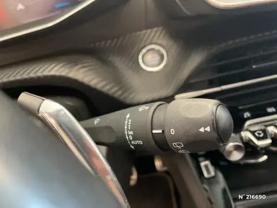 PEUGEOT 2008 II - voiture d'occasion - Photo 29