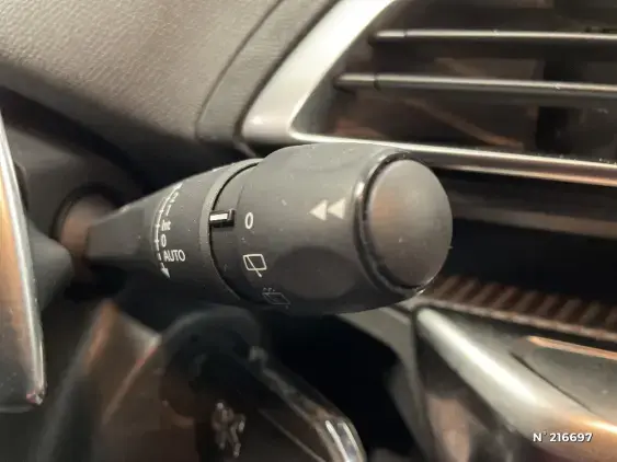 PEUGEOT 3008 II - voiture d'occasion - Photo 28