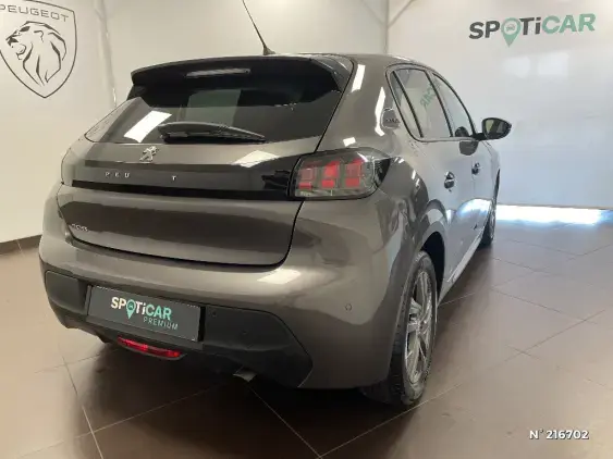 PEUGEOT 208 II - voiture d'occasion - Photo 4