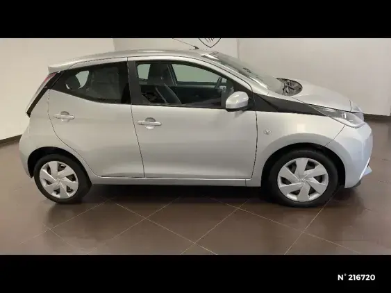 TOYOTA AYGO II - voiture d'occasion - Photo 5