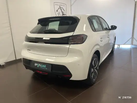 PEUGEOT 208 II - voiture d'occasion - Photo 4