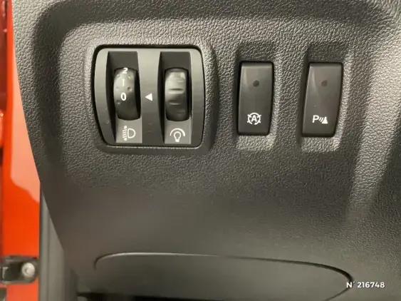 RENAULT CAPTUR - voiture d'occasion - Photo 14
