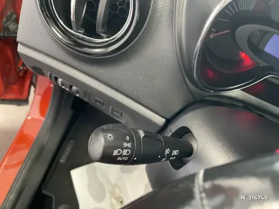 RENAULT CAPTUR - voiture d'occasion - Photo 27