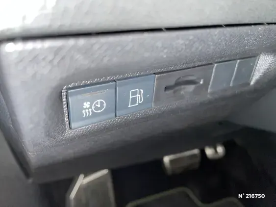 PEUGEOT 308 III - voiture d'occasion - Photo 15
