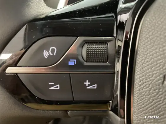 PEUGEOT 2008 II - voiture d'occasion - Photo 34