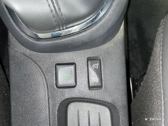RENAULT CAPTUR - voiture d'occasion - Photo 31