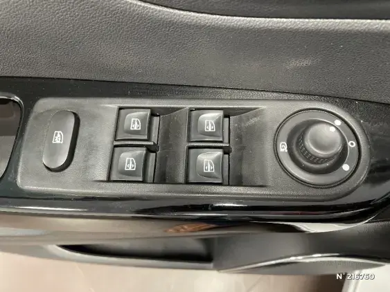RENAULT CAPTUR - voiture d'occasion - Photo 32