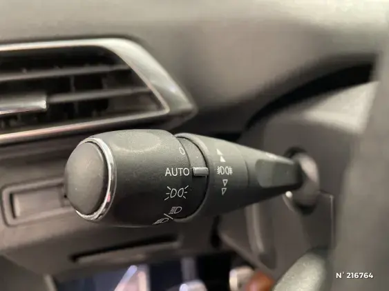 PEUGEOT 3008 II - voiture d'occasion - Photo 27