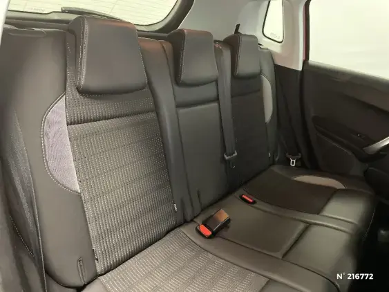 PEUGEOT 2008 - voiture d'occasion - Photo 11