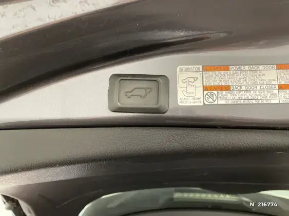 TOYOTA RAV4 V - voiture d'occasion - Photo 24