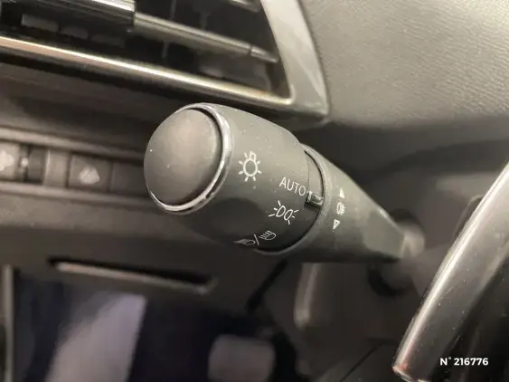PEUGEOT 3008 II - voiture d'occasion - Photo 29
