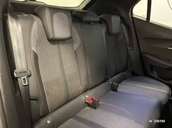 PEUGEOT 2008 II - voiture d'occasion - Photo 11
