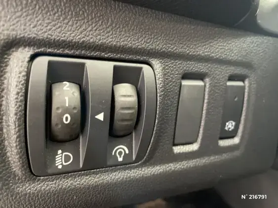 RENAULT CLIO IV - voiture d'occasion - Photo 14