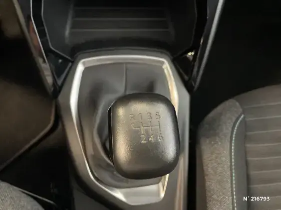 PEUGEOT 208 II - voiture d'occasion - Photo 29
