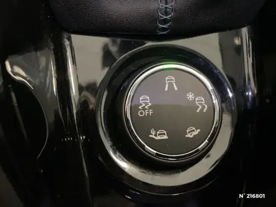 PEUGEOT 2008 - voiture d'occasion - Photo 28