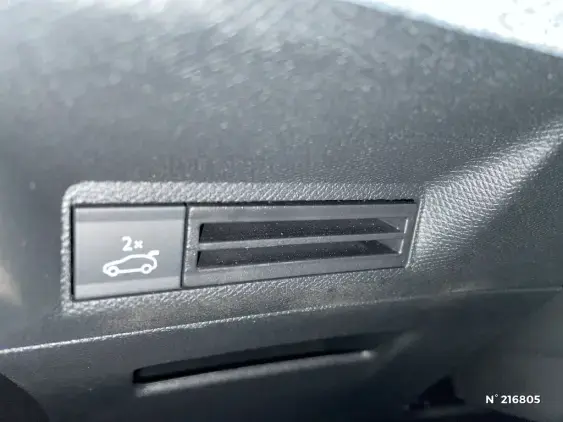 PEUGEOT 3008 III - voiture d'occasion - Photo 15