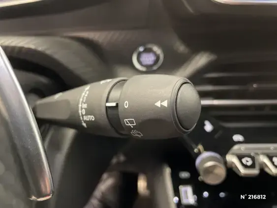 PEUGEOT 208 II - voiture d'occasion - Photo 31
