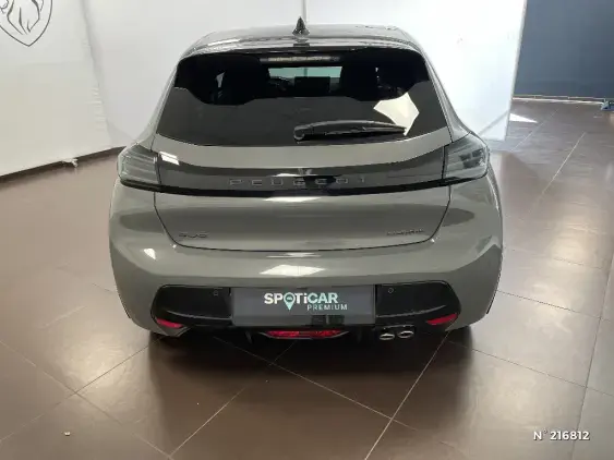 PEUGEOT 208 II - voiture d'occasion - Photo 6