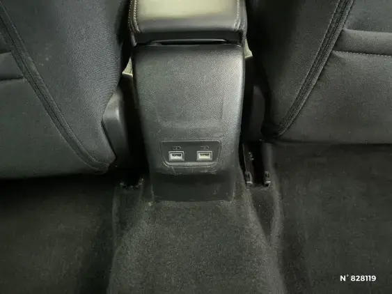 PEUGEOT 2008 ELECTRIQUE II - voiture d'occasion - Photo 34