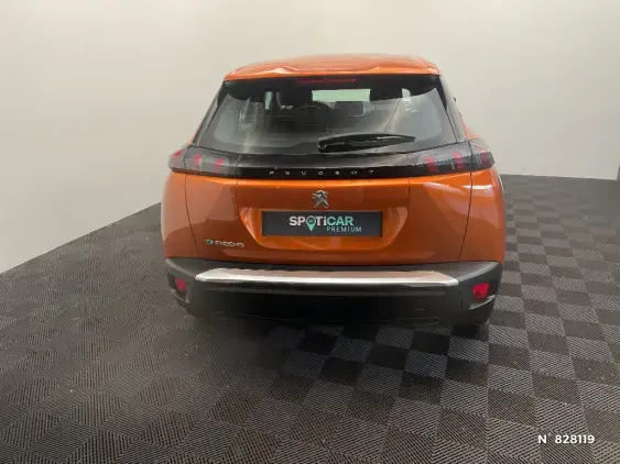 PEUGEOT 2008 ELECTRIQUE II - voiture d'occasion - Photo 6