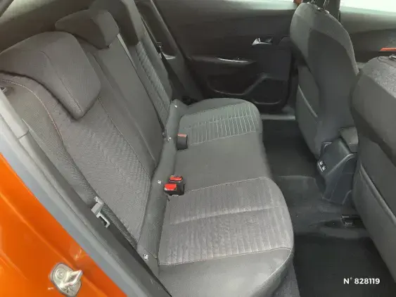 PEUGEOT 2008 ELECTRIQUE II - voiture d'occasion - Photo 11