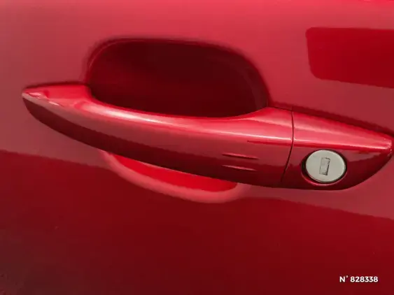 PEUGEOT 2008 II - voiture d'occasion - Photo 33