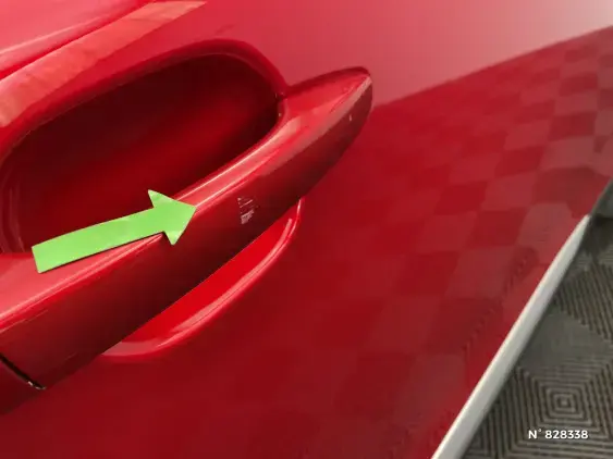 PEUGEOT 2008 II - voiture d'occasion - Photo 27