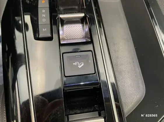 PEUGEOT 3008 II - voiture d'occasion - Photo 28