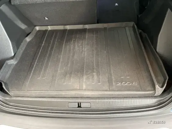 PEUGEOT 2008 II - voiture d'occasion - Photo 31