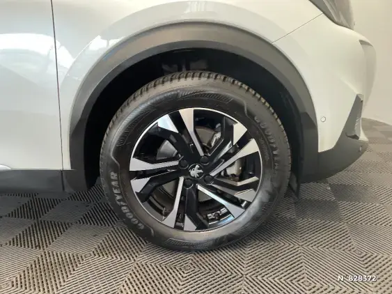 PEUGEOT 2008 II - voiture d'occasion - Photo 8