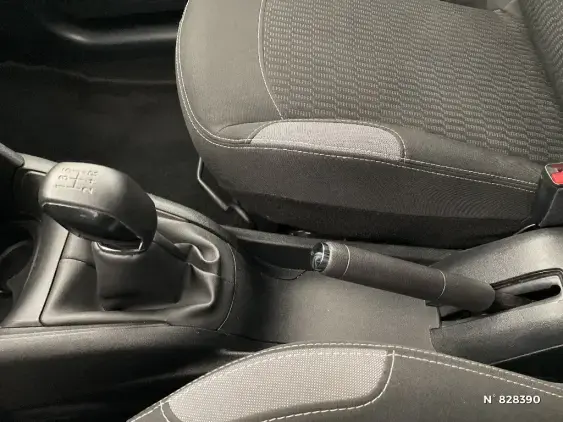 PEUGEOT 208 - voiture d'occasion - Photo 30