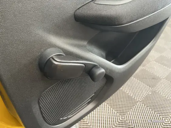 PEUGEOT 208 ELECTRIQUE II - voiture d'occasion - Photo 32