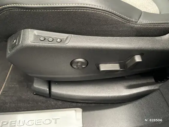 PEUGEOT 3008 II - voiture d'occasion - Photo 38