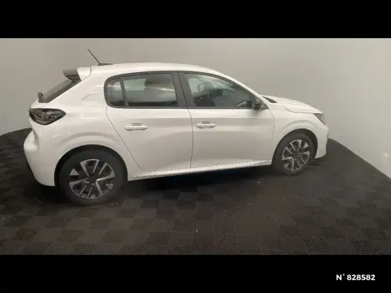 PEUGEOT 208 II - voiture d'occasion - Photo 5