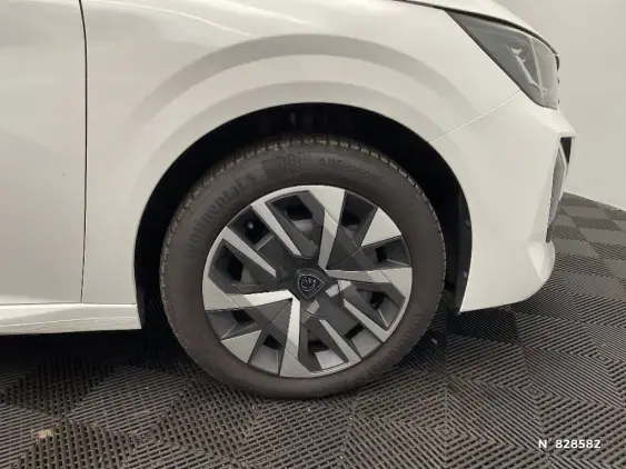 PEUGEOT 208 II - voiture d'occasion - Photo 8