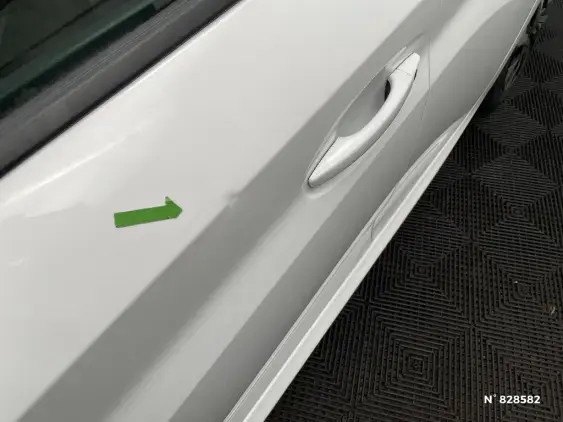 PEUGEOT 208 II - voiture d'occasion - Photo 25