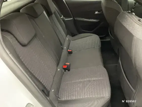 PEUGEOT 208 II - voiture d'occasion - Photo 11