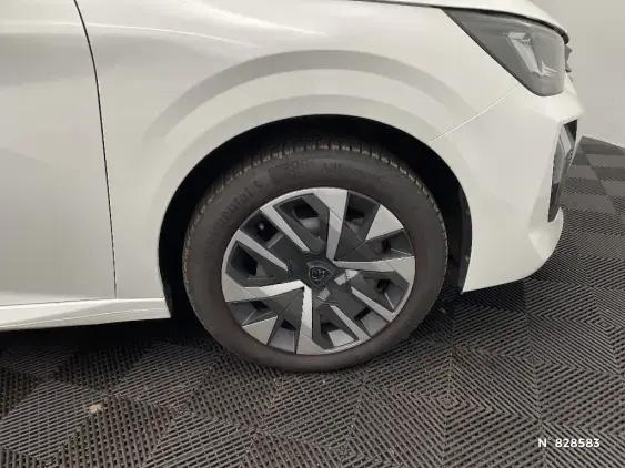 PEUGEOT 208 II - voiture d'occasion - Photo 8