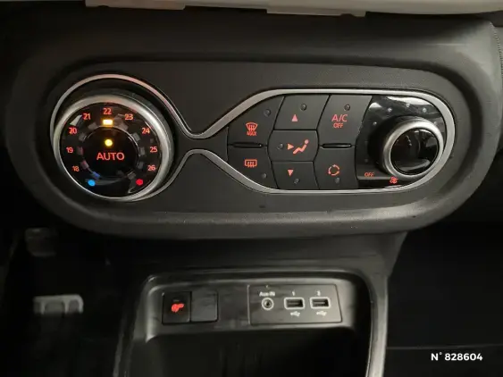 RENAULT TWINGO III - voiture d'occasion - Photo 33