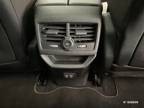 PEUGEOT 3008 II - voiture d'occasion - Photo 38