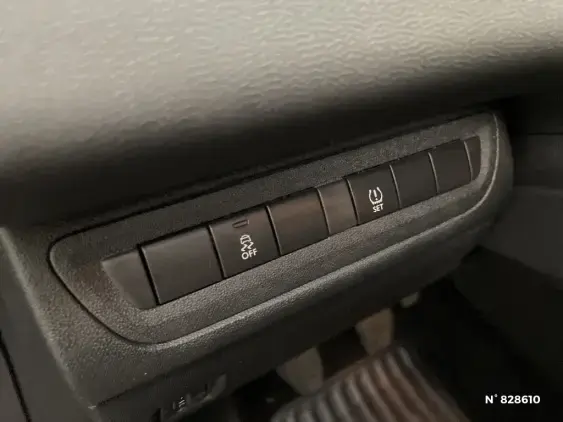 PEUGEOT 208 BUSINESS R II - voiture d'occasion - Photo 14